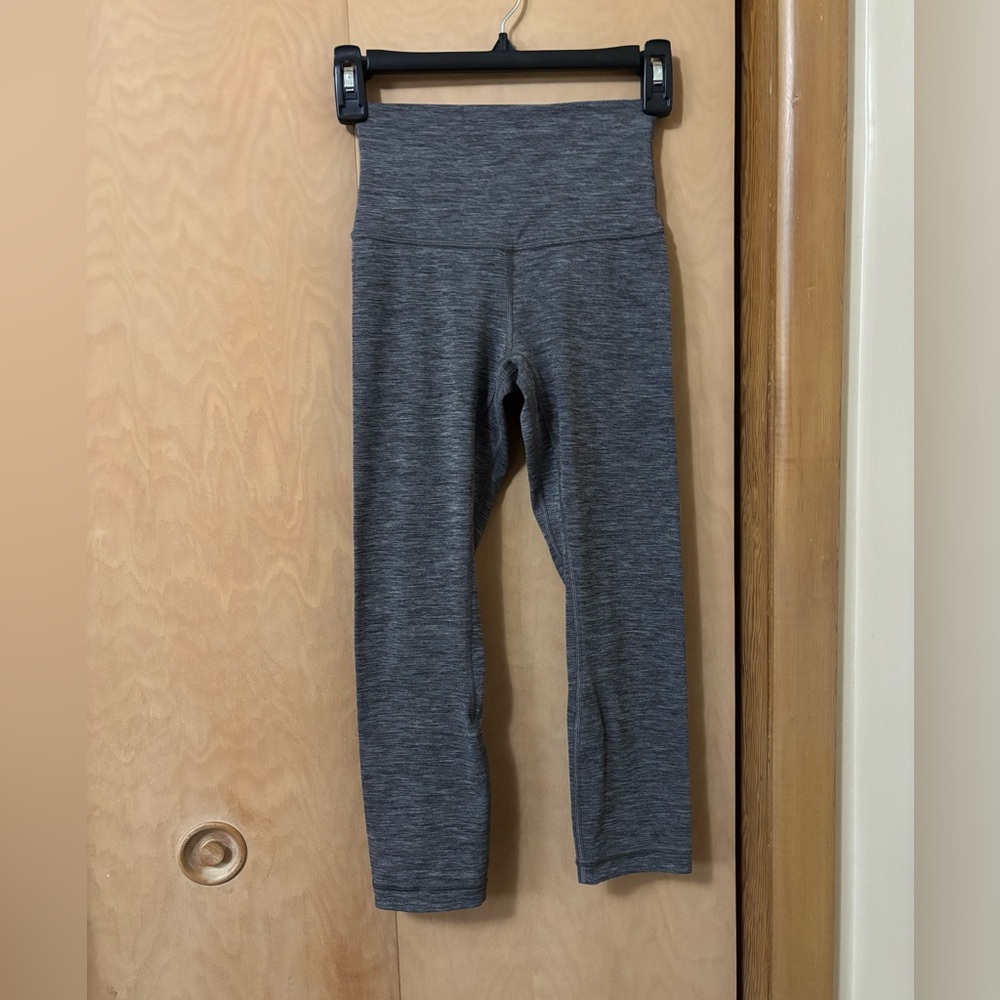 lululemon athletica Align Crop  Leggings 23”